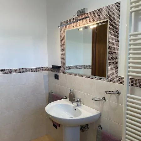 Casa Katiu' Due Indipendenti In Di 83 Mq Bed & Breakfast 3*