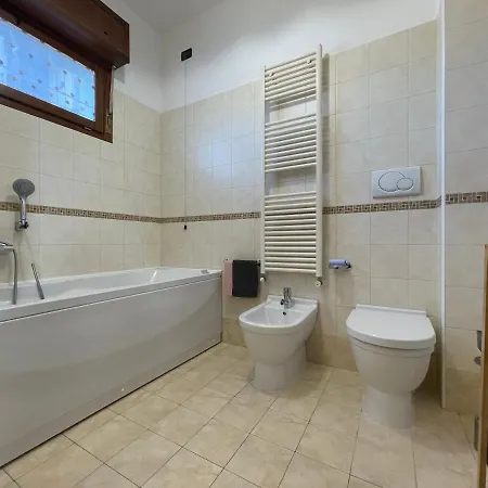 Bed & Breakfast Casa Katiu' Due Indipendenti In Di 83 Mq L'Aquila