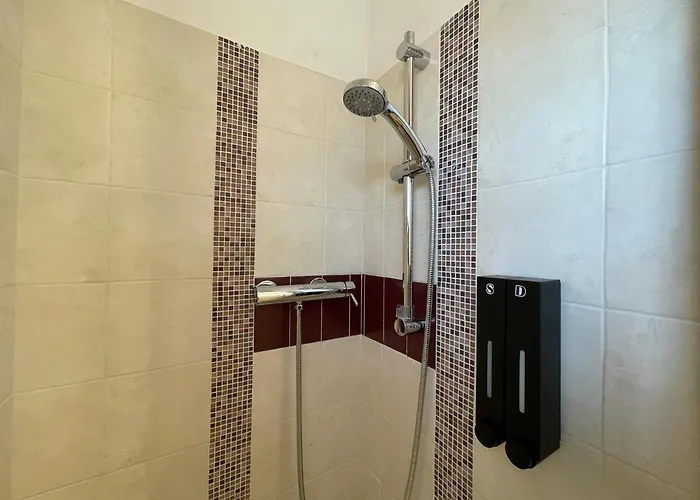 Casa Katiu' Due Indipendenti In Di 83 Mq Oda ve Kahvaltı LʼAquila