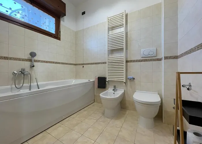 Oda ve Kahvaltı Casa Katiu' Due Indipendenti In Di 83 Mq LʼAquila